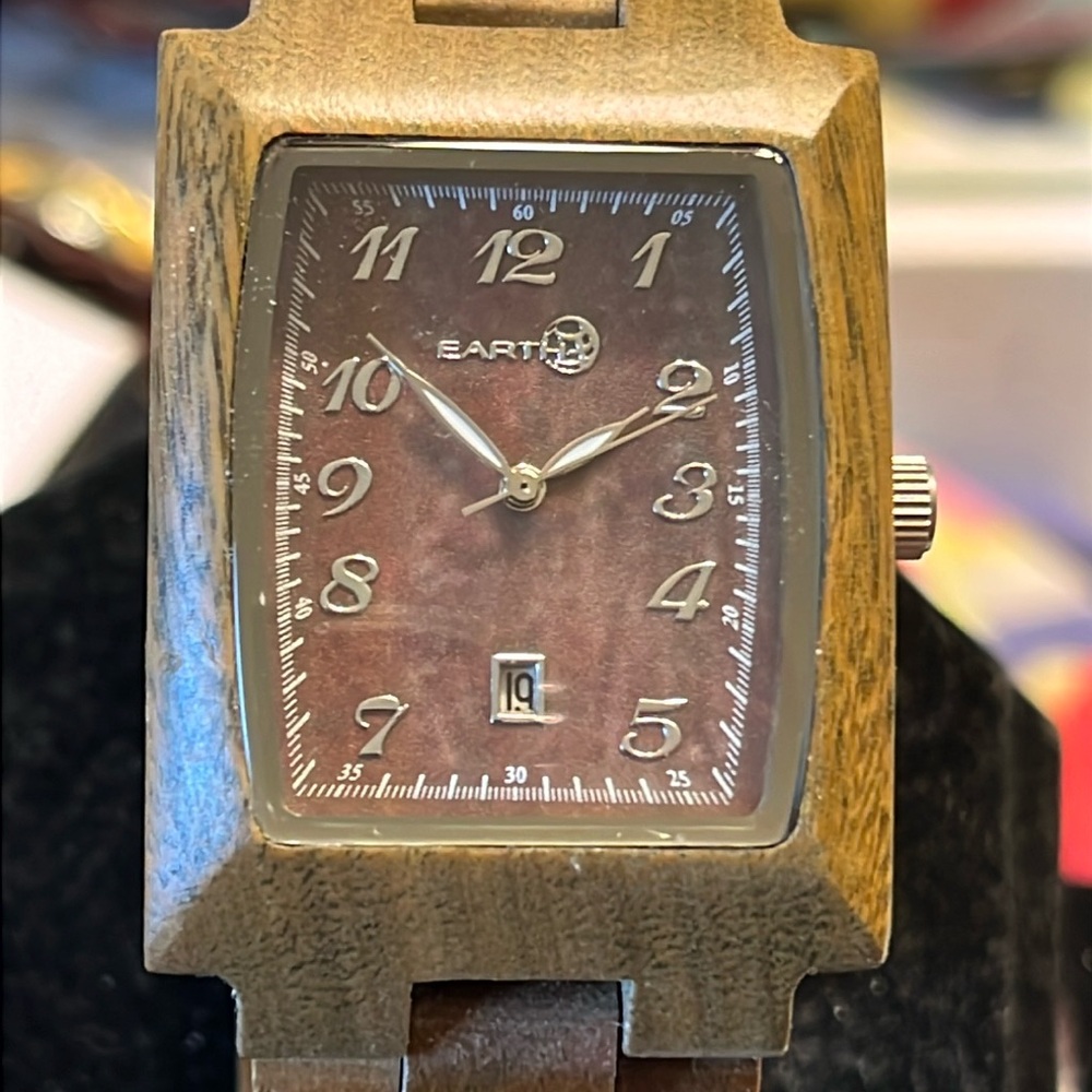 New Men’s Earth Wood Goods  watch
